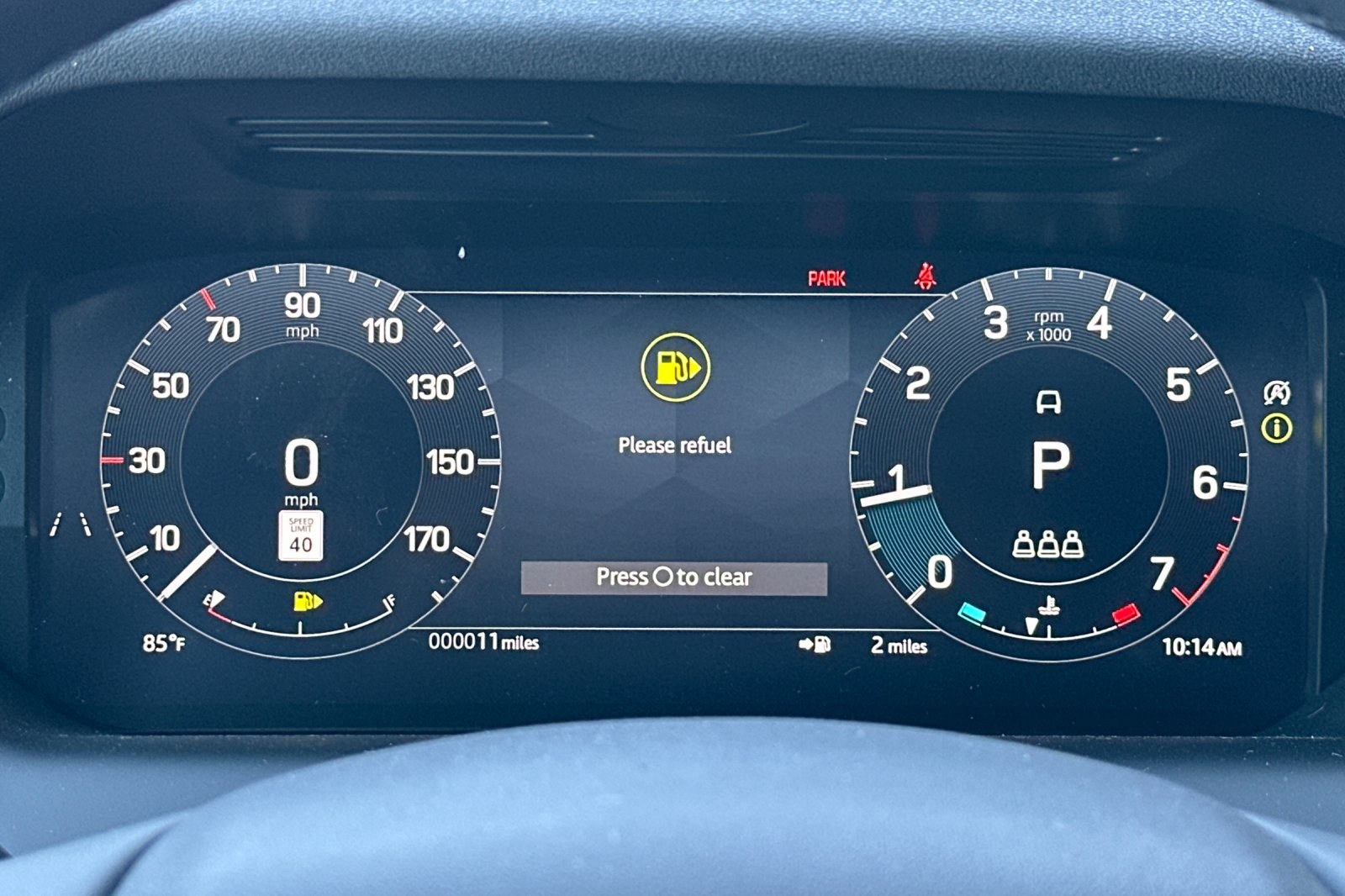 2025 Land Rover Discovery Sport SE photo 25