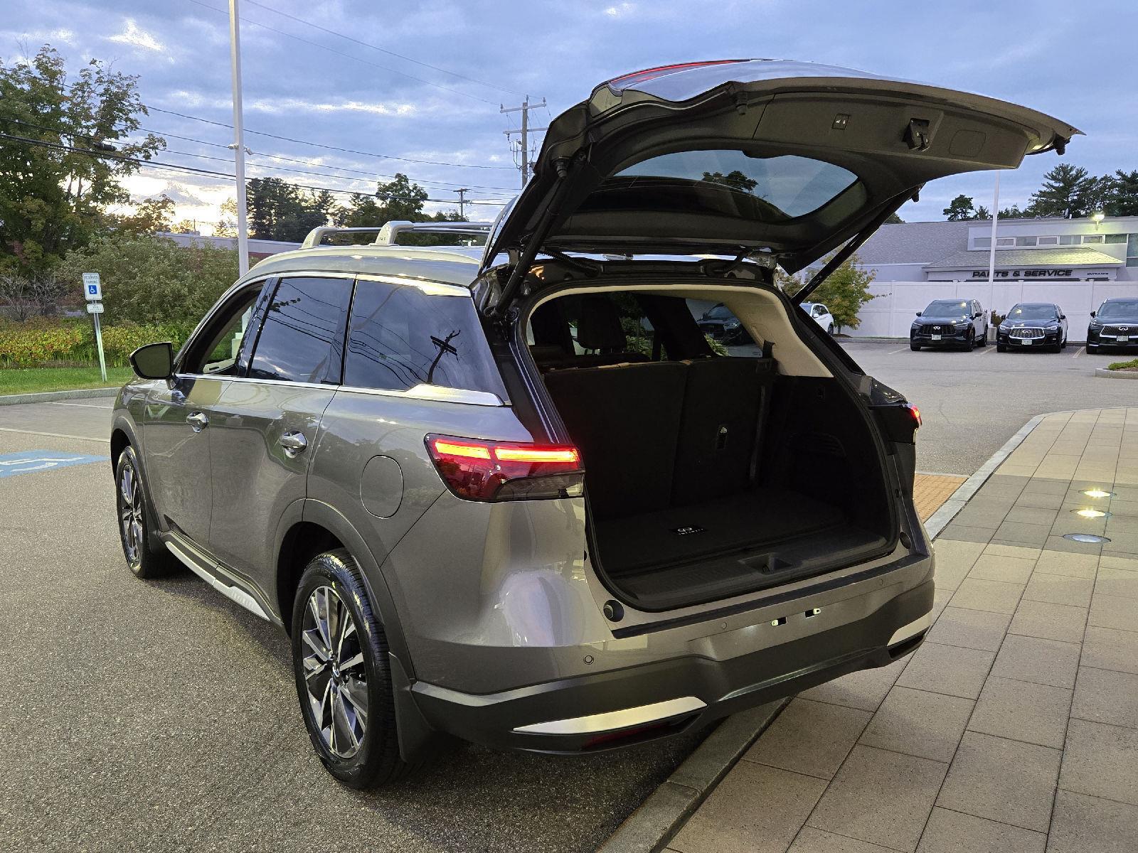 2026 Infiniti QX60 Luxe photo 19