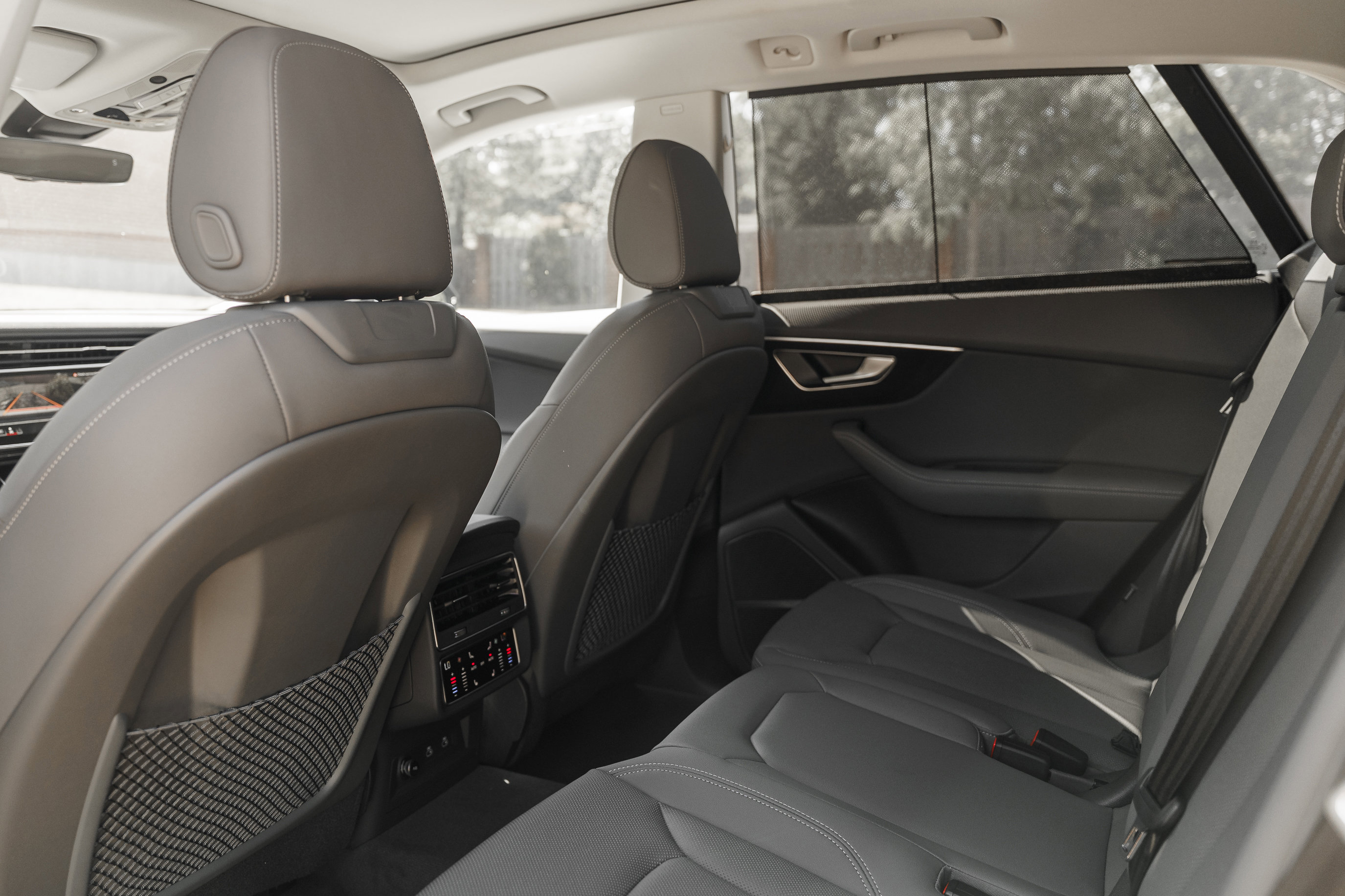 2025 Audi Q8 55 Premium Plus photo 24