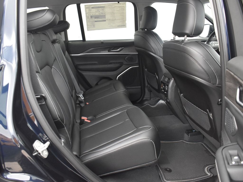 2023 Jeep Grand Cherokee 4xe photo 10