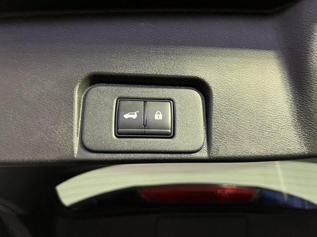 2025 Nissan Rogue SV photo 26