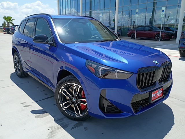2026 BMW X1 28i's photo