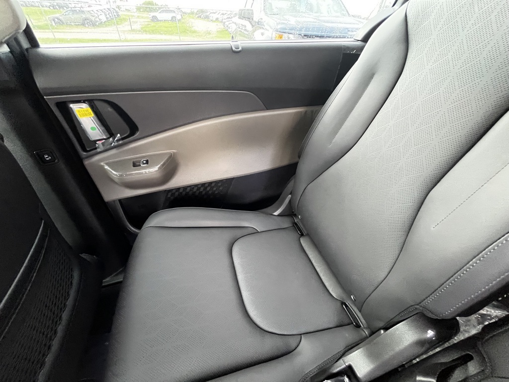 2026 Kia Carnival EX photo 16