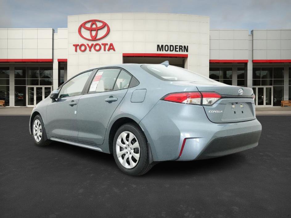 2026 Toyota Corolla LE photo 14