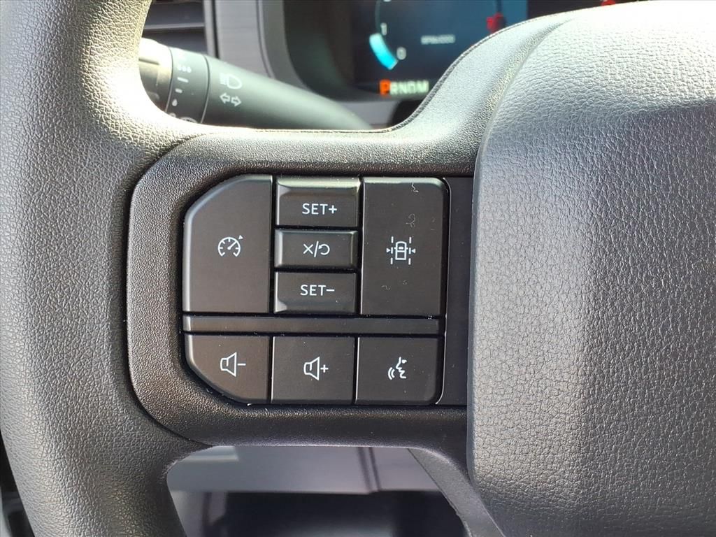 2025 FORD F-150 - Image 35