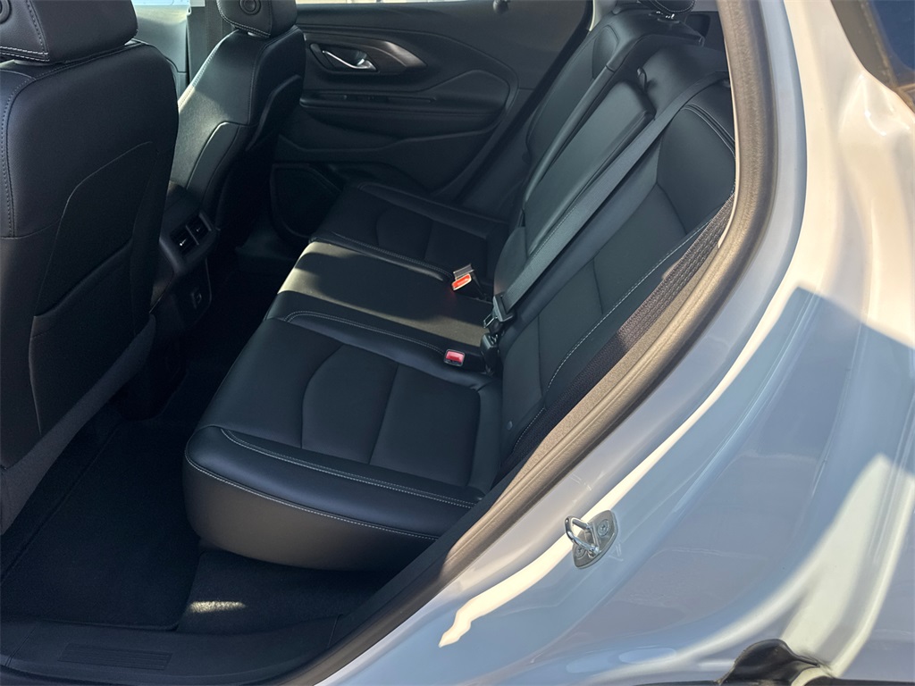 2023 Gmc Terrain SLT photo 18