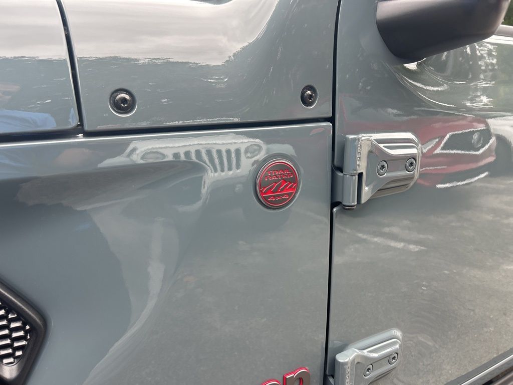 2025 Jeep Wrangler Rubicon photo 19