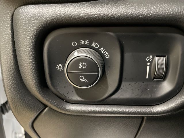 2025 Ram 2500 Tradesman photo 28