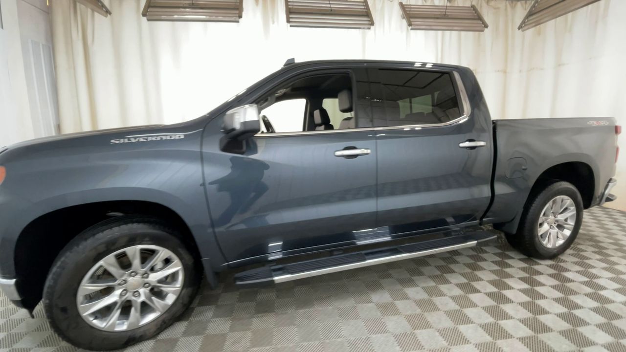 2021 Chevrolet Silverado 1500 LTZ photo 4