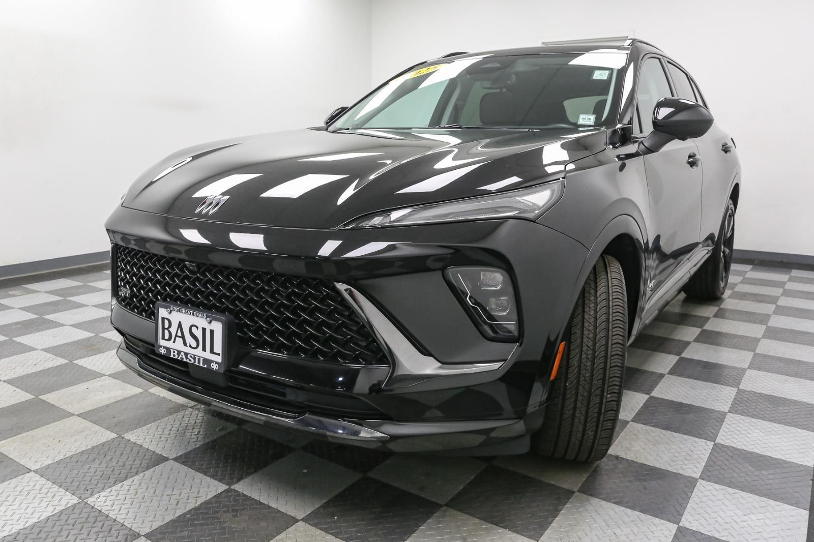 2025 Buick Envision Sport Touring photo 4