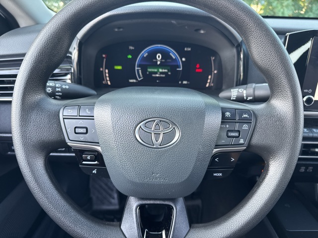 2025 Toyota Camry LE photo 24