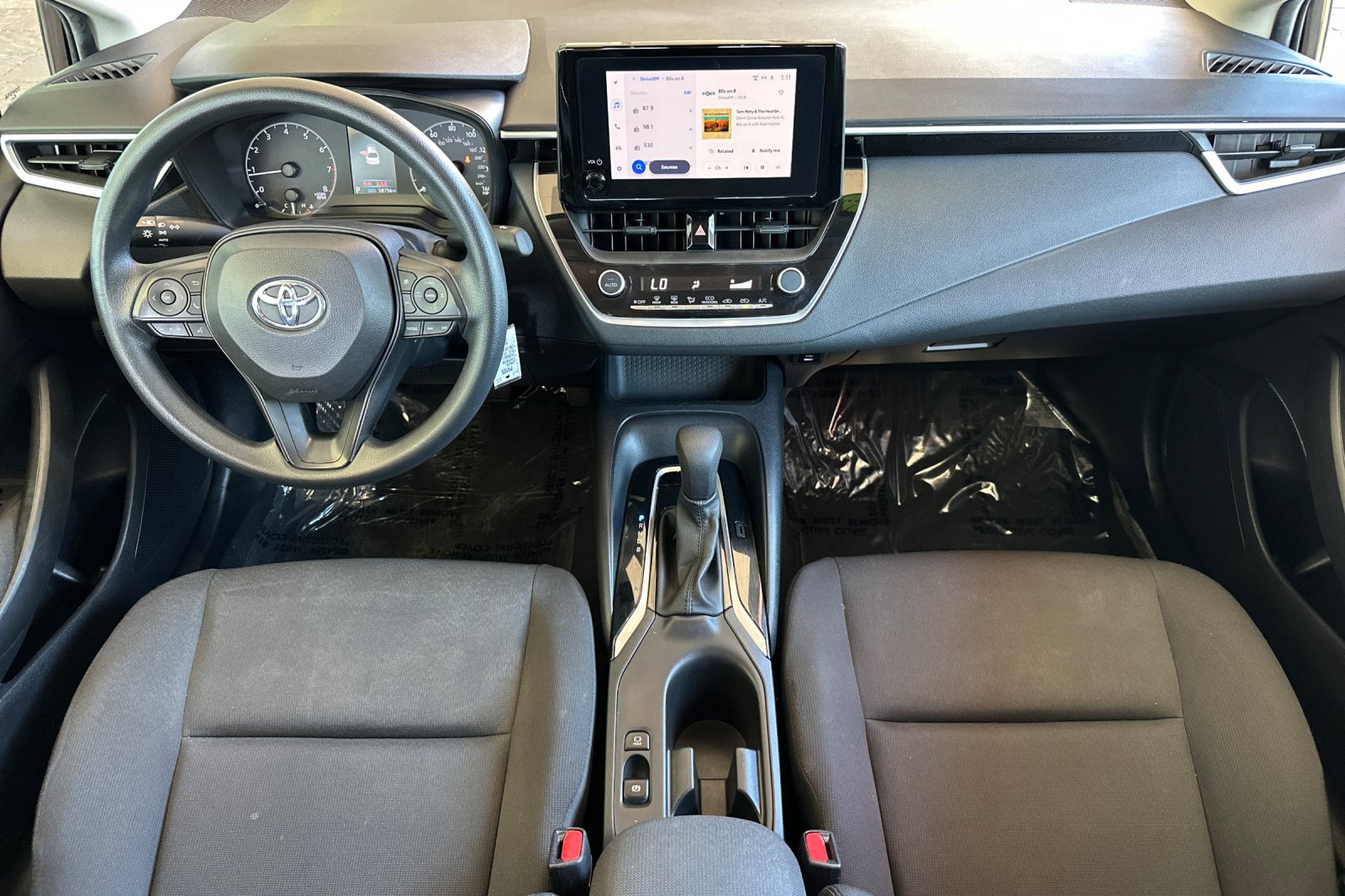 2023 Toyota Corolla LE photo 12