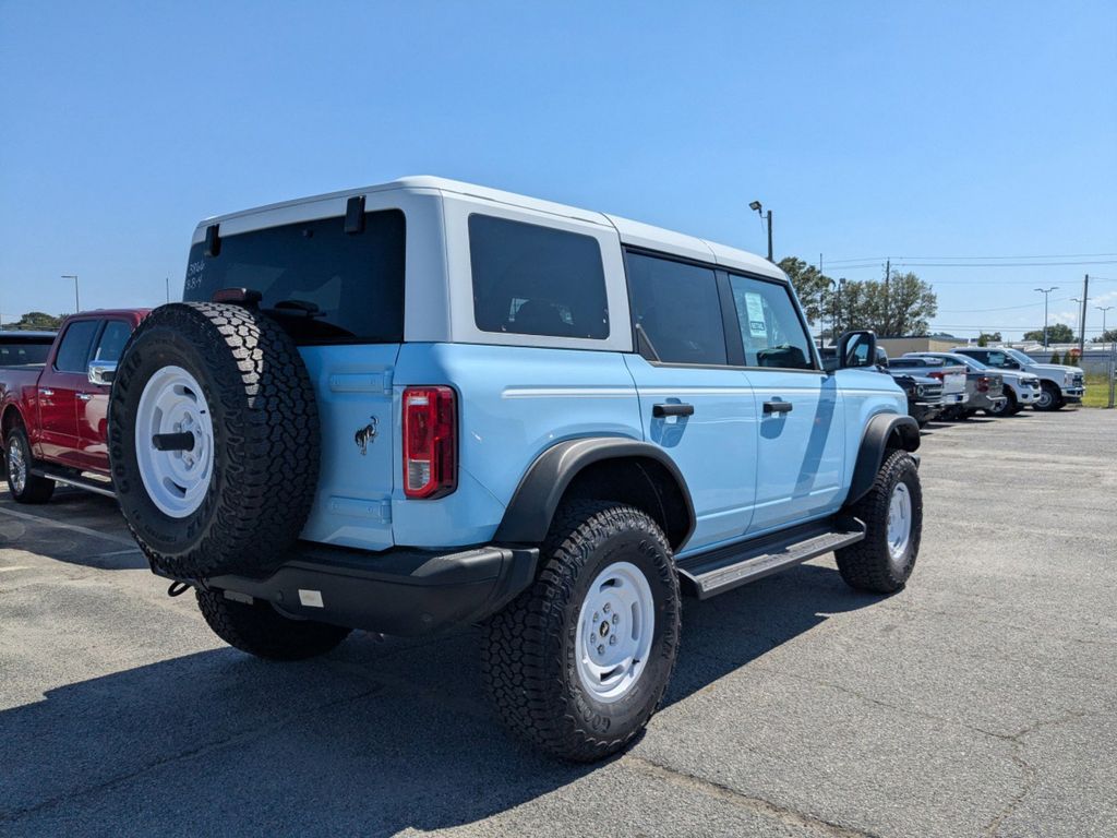 2025 Ford Bronco Heritage First Edition photo 3