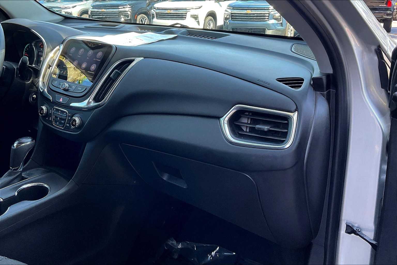 2020 Chevrolet Equinox LT photo 14