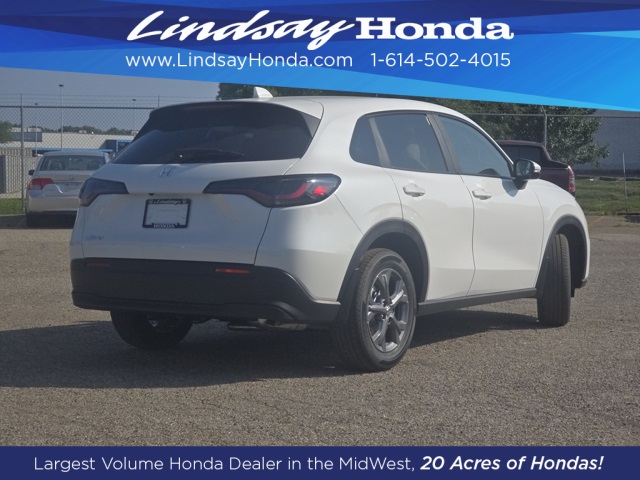 2026 Honda HR-V LX photo 3