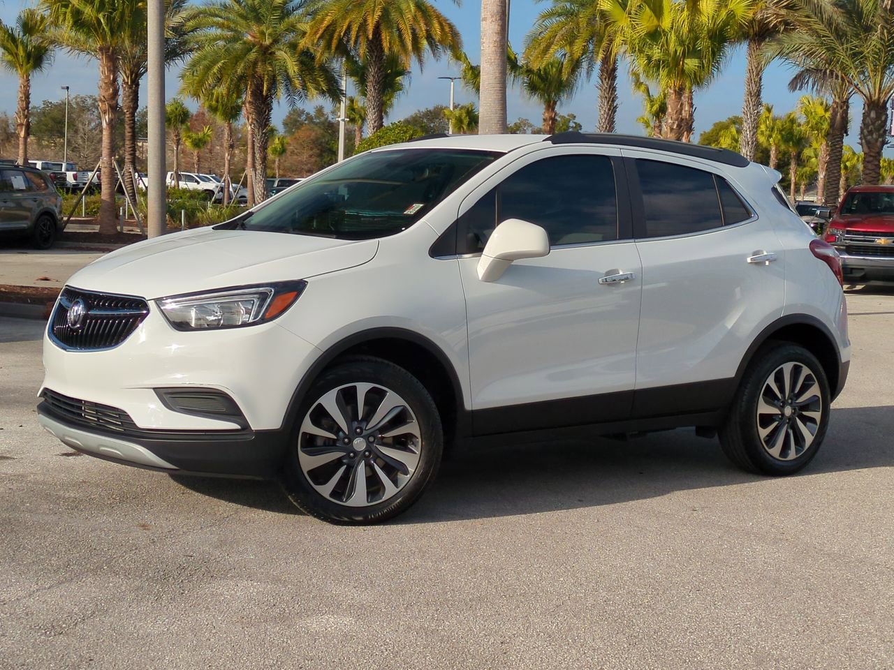 2022 Buick Encore Preferred's photo