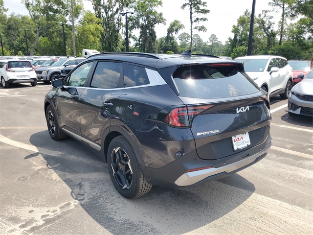 2026 Kia Sportage EX photo 2