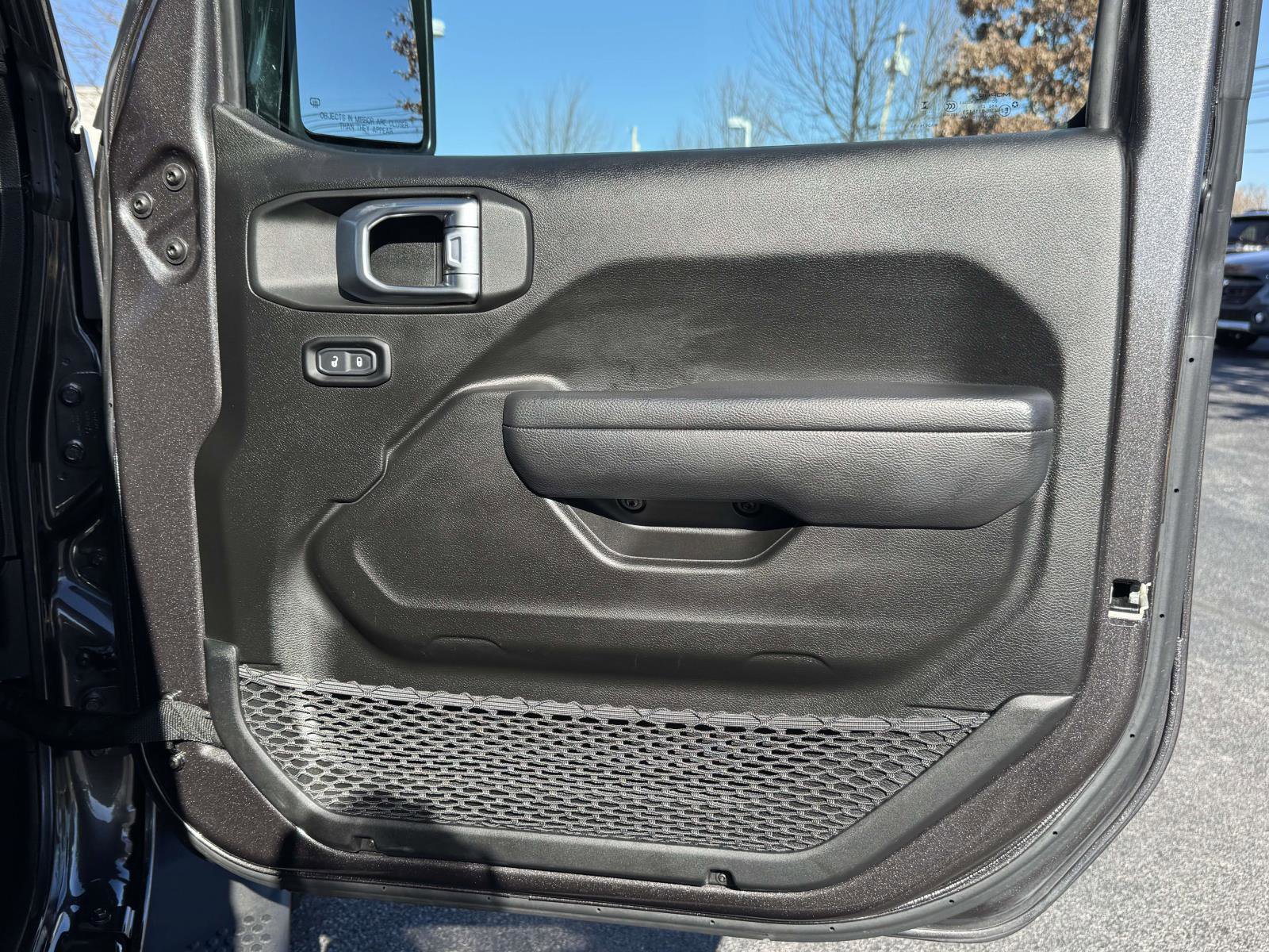 2023 Jeep Wrangler Sport S photo 4