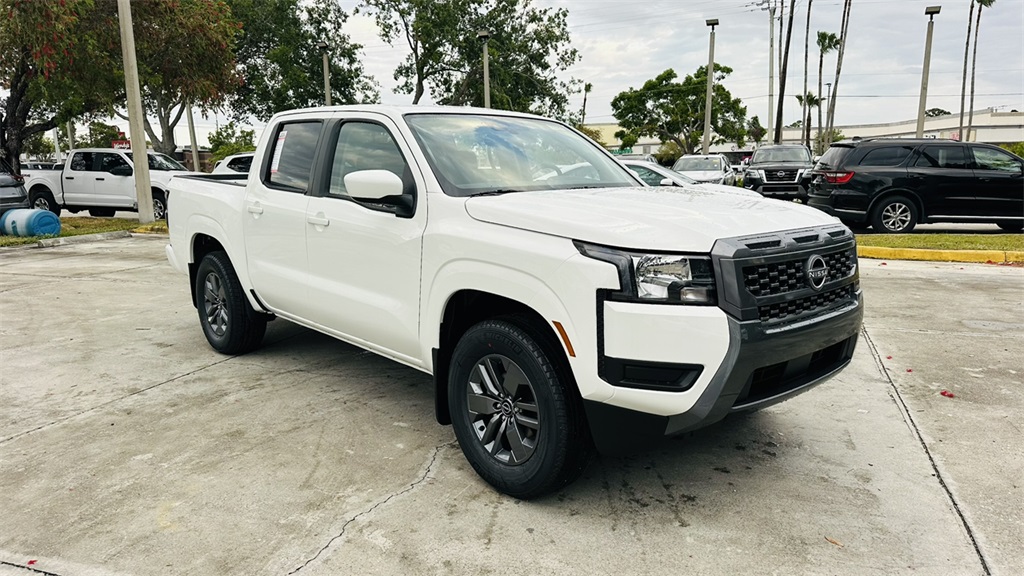 2025 Nissan Frontier SV photo 2