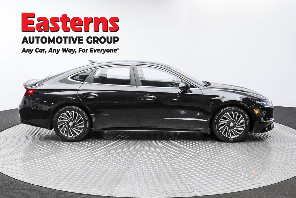 2020 Hyundai Sonata Hybrid Limited photo 4