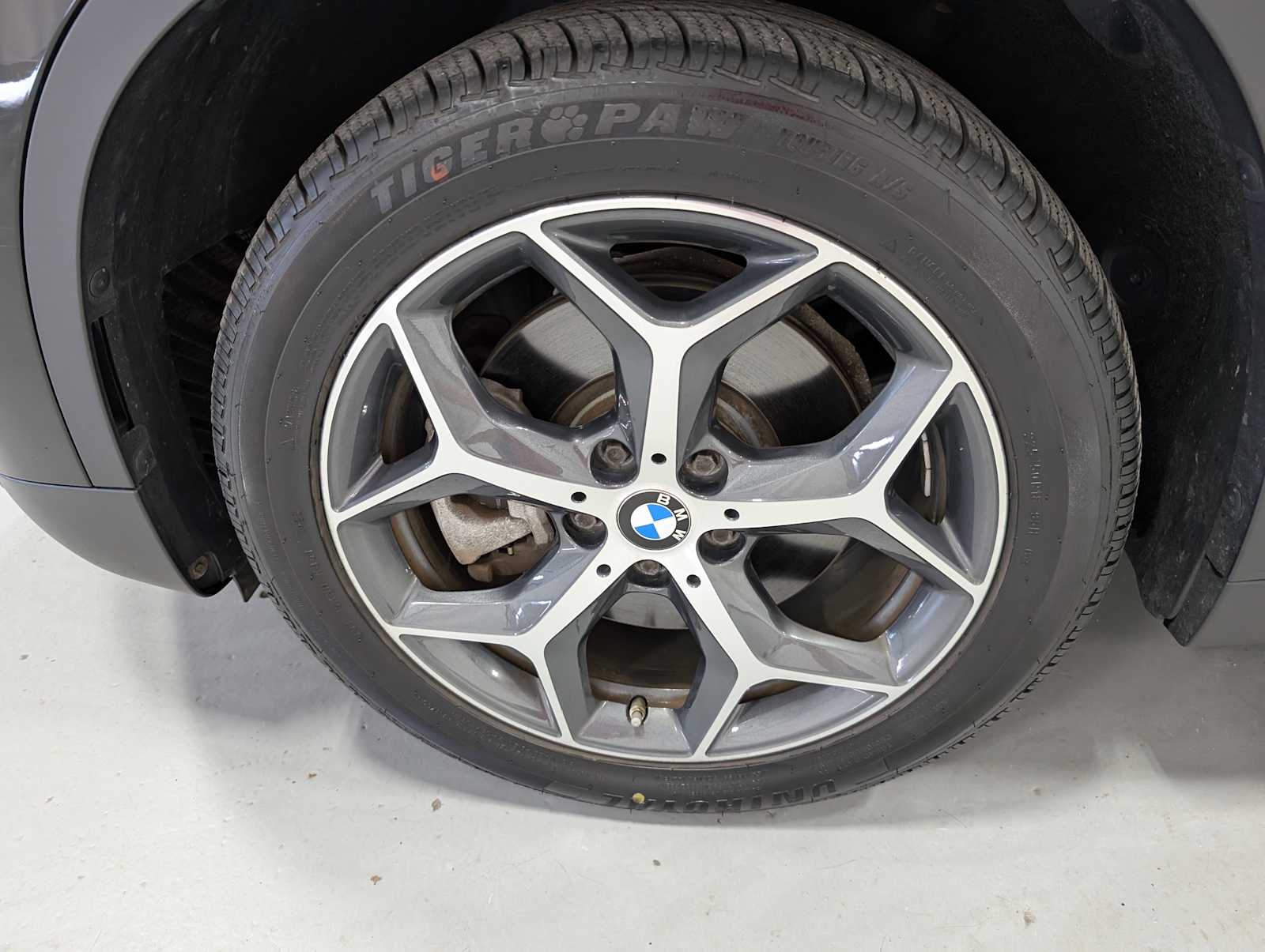 2017 Bmw X1 XDrive28i photo 3