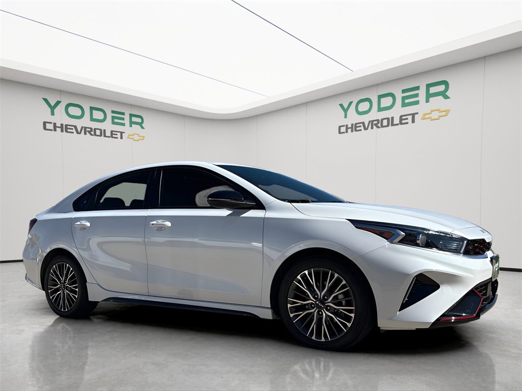 2024 Kia Forte GT-Line photo 3