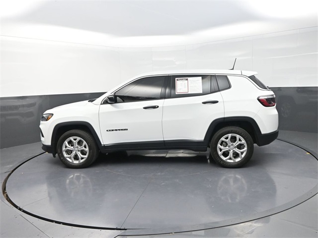 2024 Jeep Compass Sport photo 4