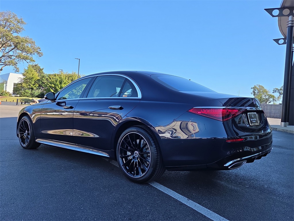 2026 Mercedes Benz S 580 4MATIC photo 2