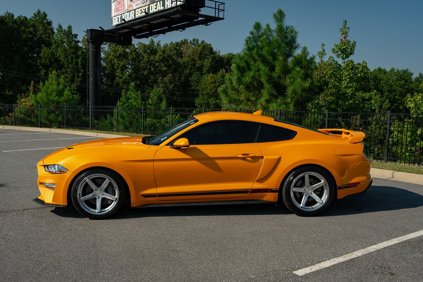 2022 Ford Mustang GT photo 11