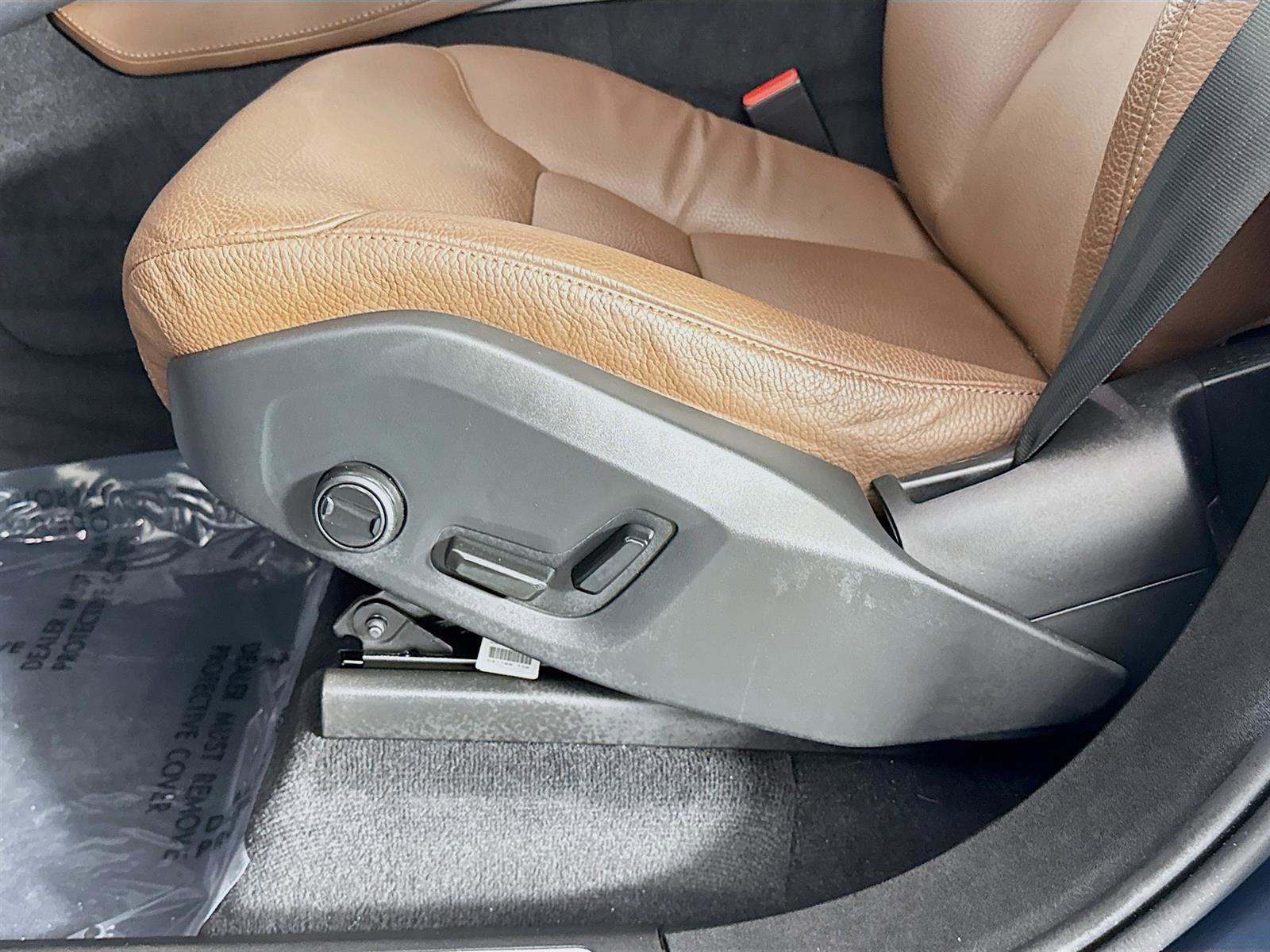 2024 Volvo XC90 B5 Plus photo 22