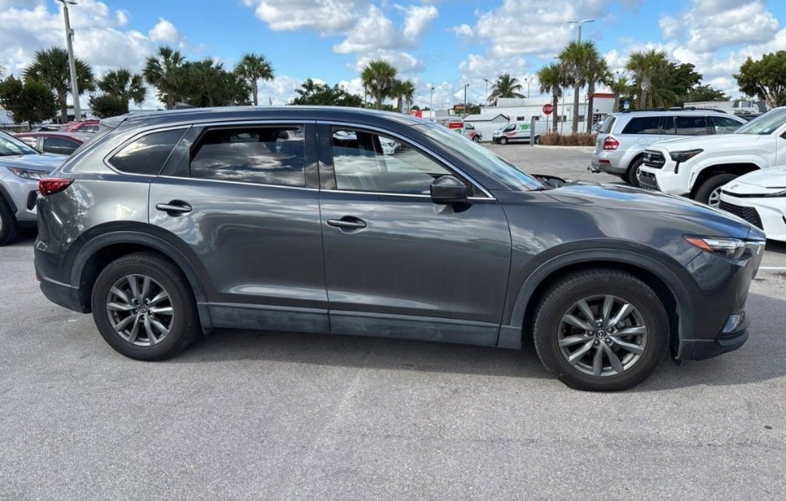 2020 Mazda CX-9 Touring photo 4