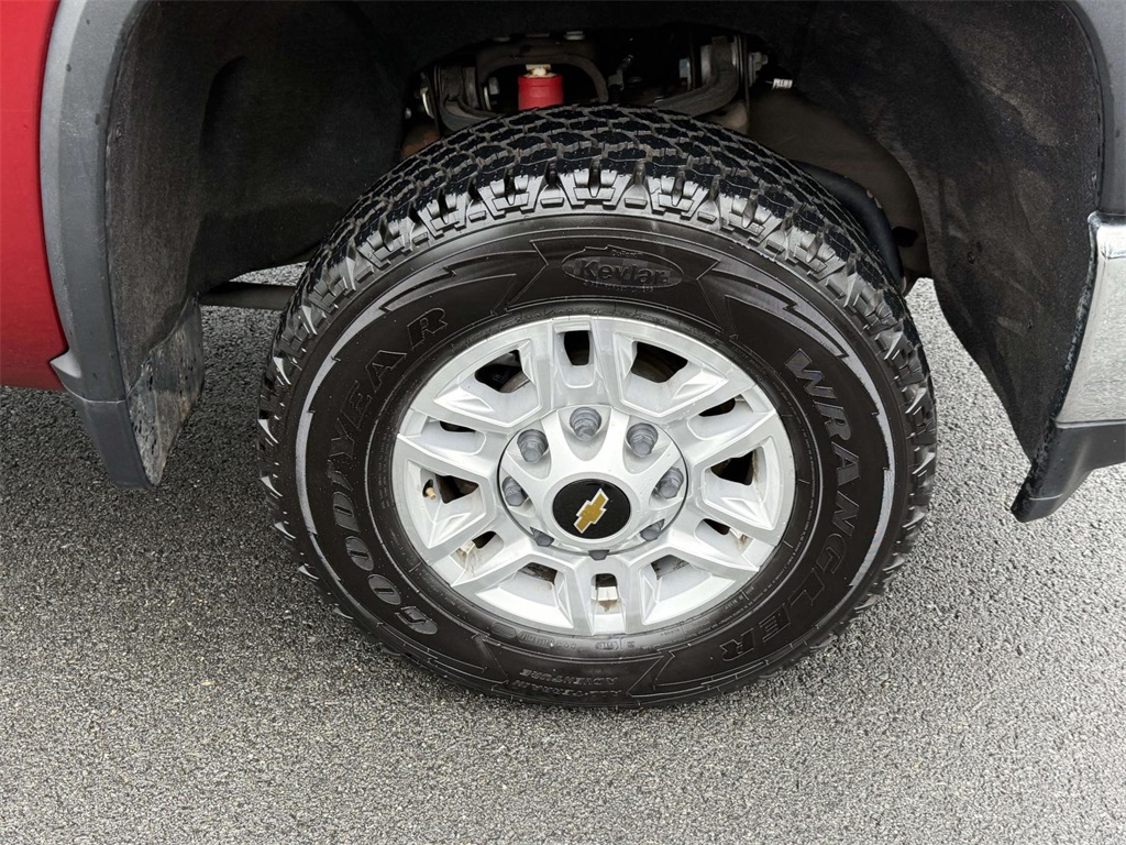 2022 Chevrolet Silverado 2500HD LT photo 11