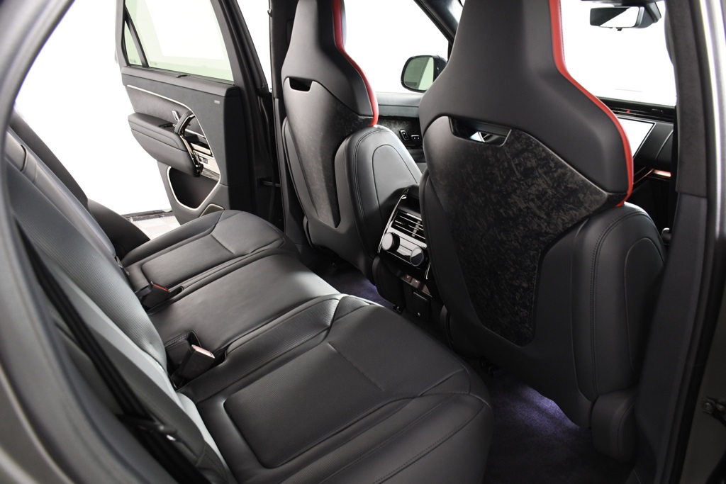 2025 Land Rover Range Rover Sport photo 24