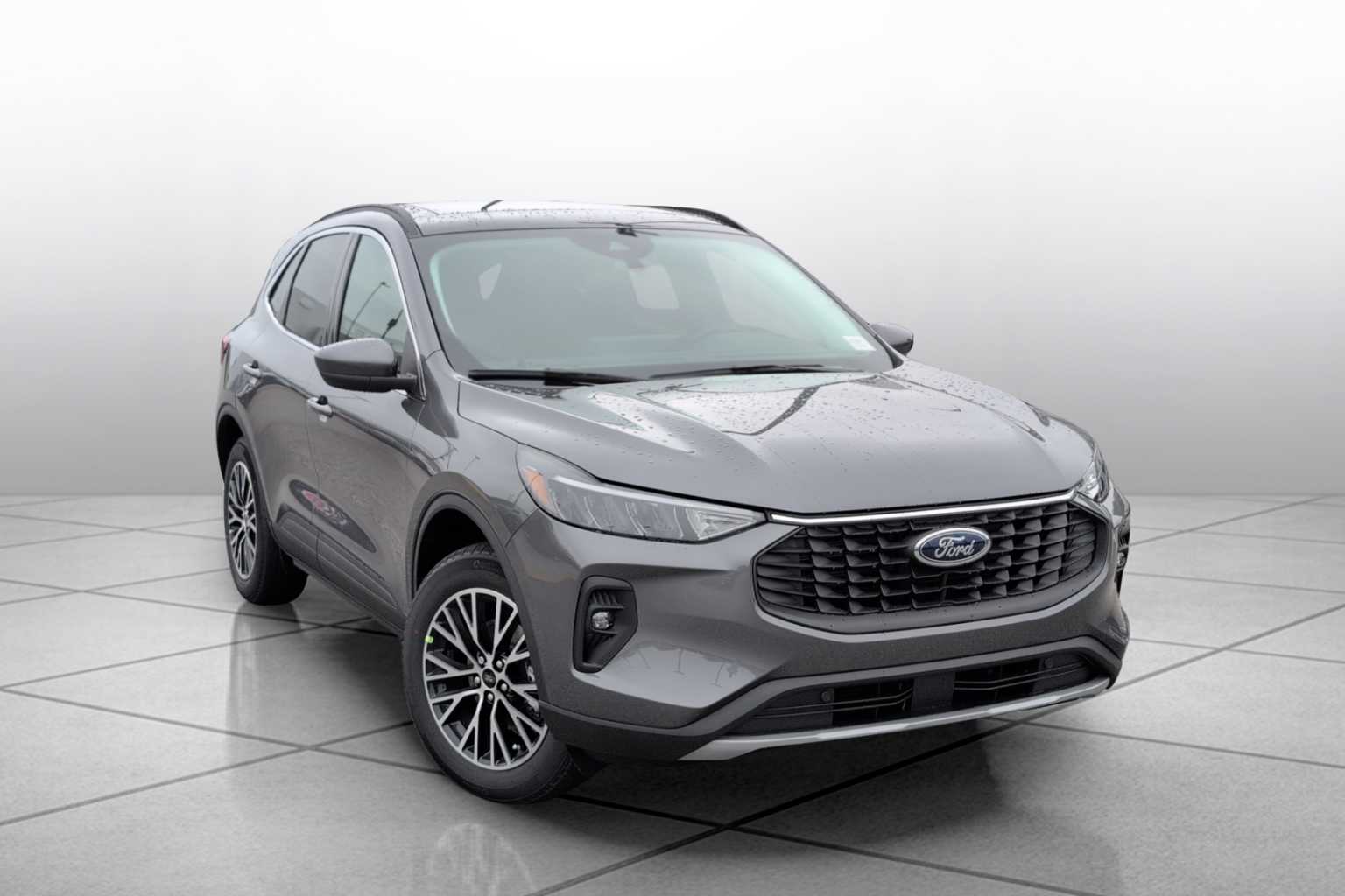 2025 Ford Escape Plug-In Hybrid photo 2