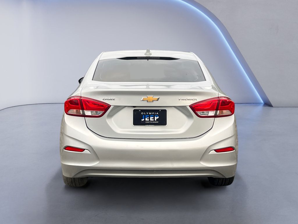 2019 Chevrolet Cruze Premier photo 4