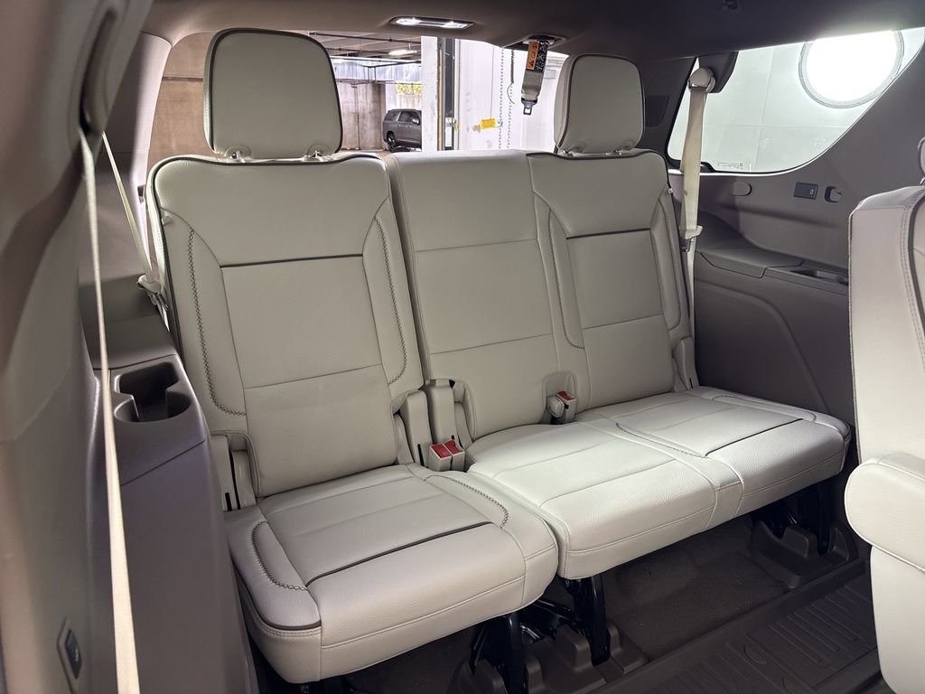 2025 Gmc Yukon Denali photo 12
