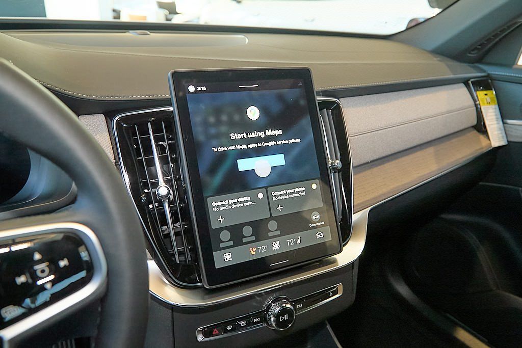 2026 VOLVO XC90 - Image 10