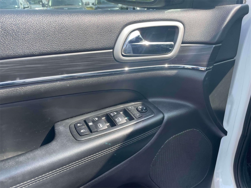 2019 Jeep Grand Cherokee Limited photo 15