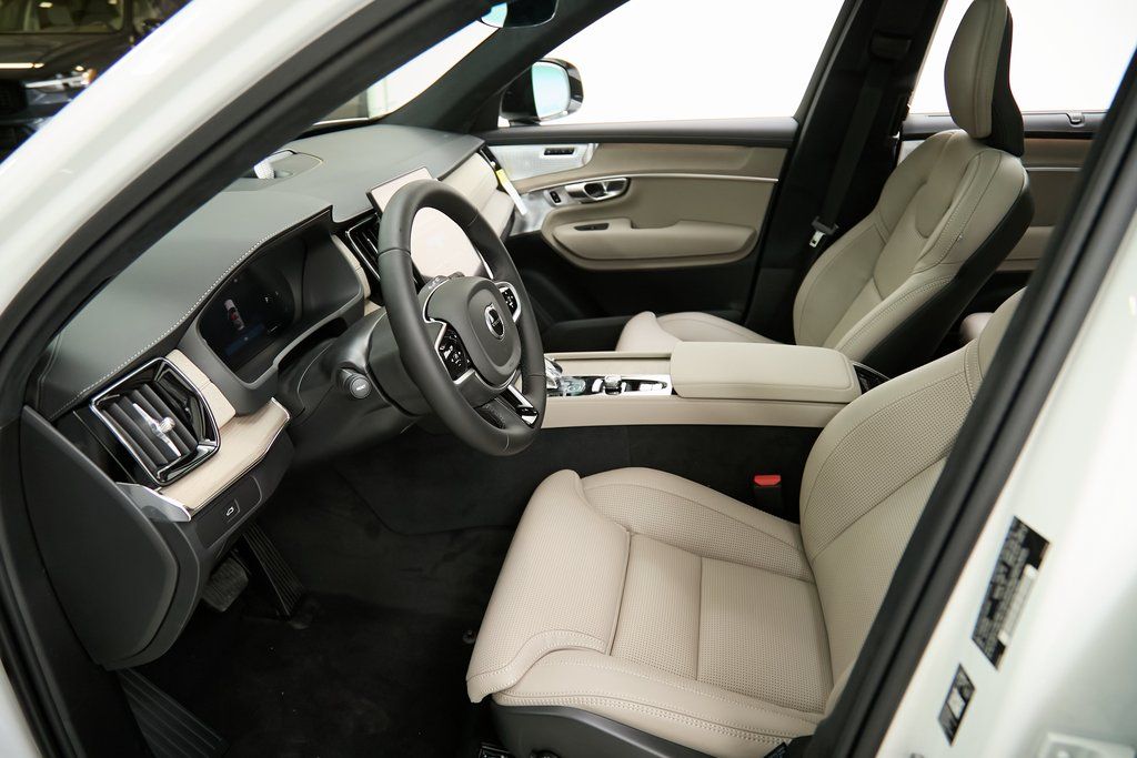 2026 VOLVO XC90 - Image 15
