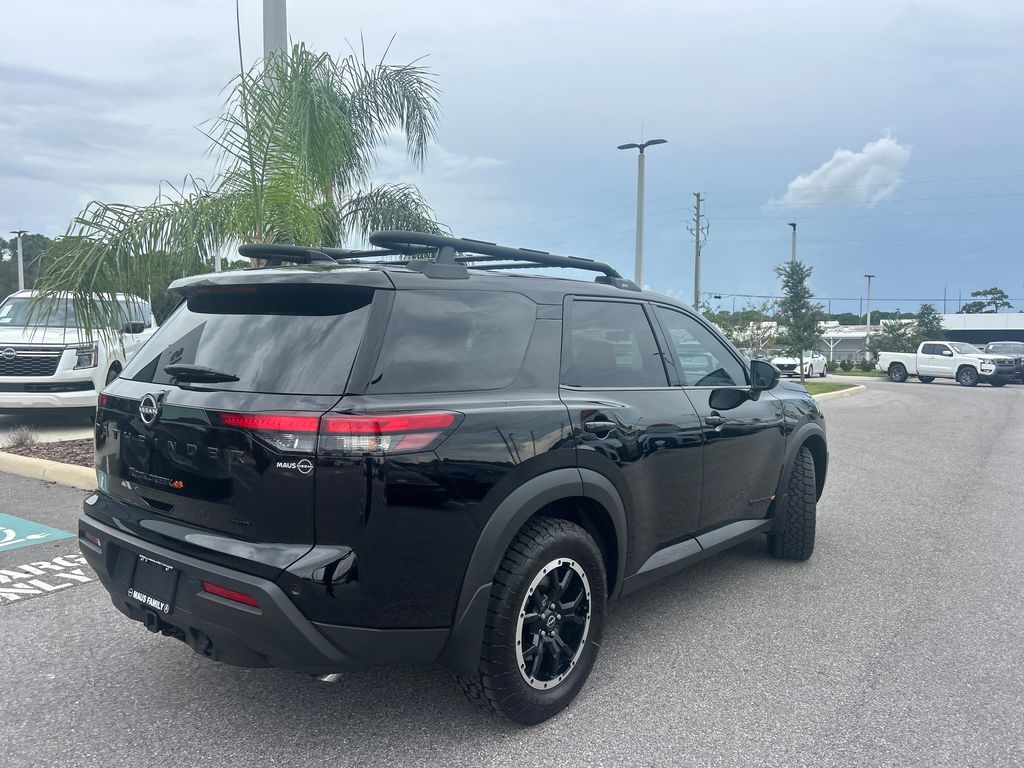 2025 Nissan Pathfinder Rock Creek photo 4