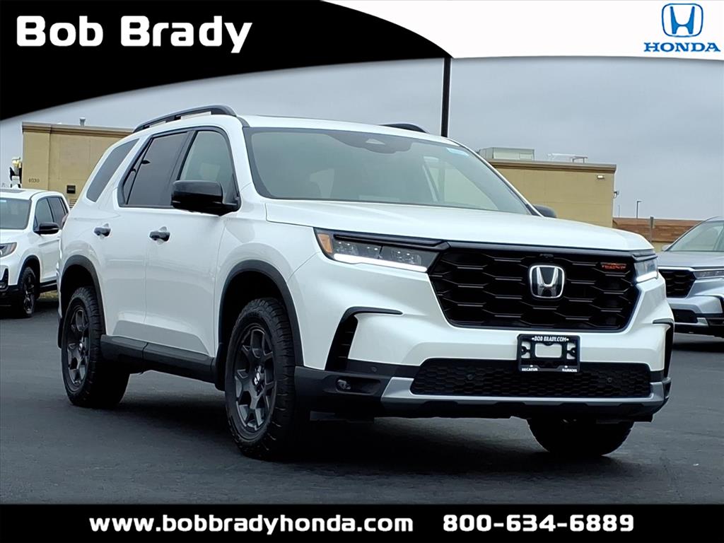 2025 Honda Pilot TrailSport's photo