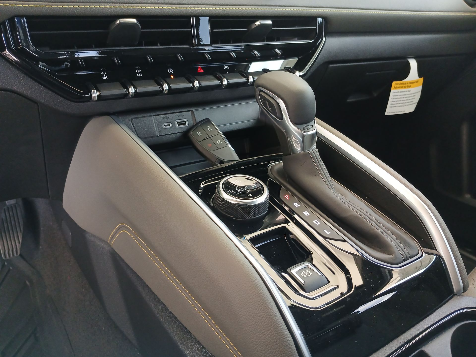 2025 Chevrolet Colorado ZR2 photo 14