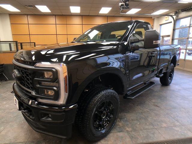 2026 Ford F-250 photo 3