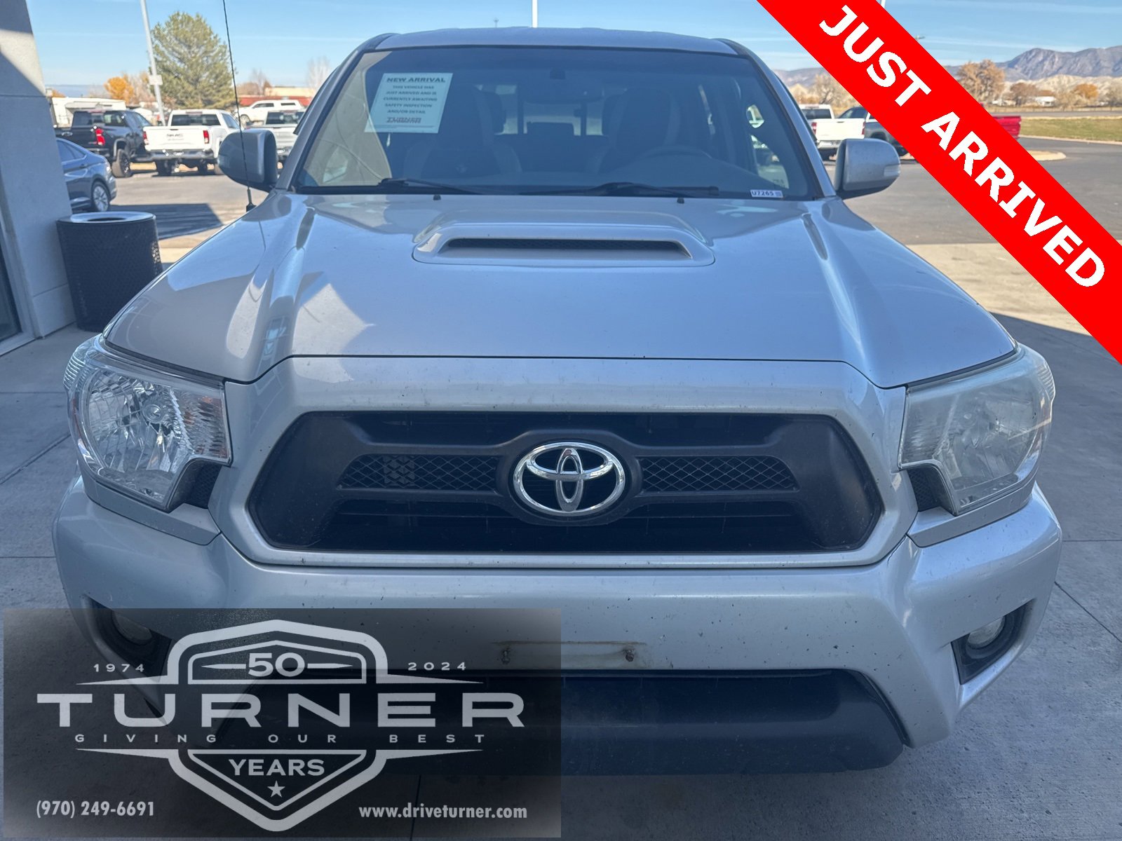 2012 Toyota Tacoma V6 4x4 photo 2