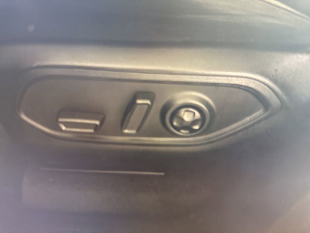 2023 Jeep Grand Cherokee Limited photo 10
