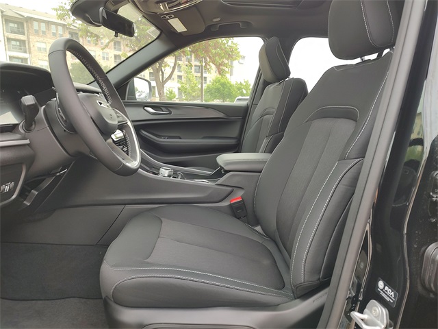 2025 Jeep Grand Cherokee Laredo X photo 26