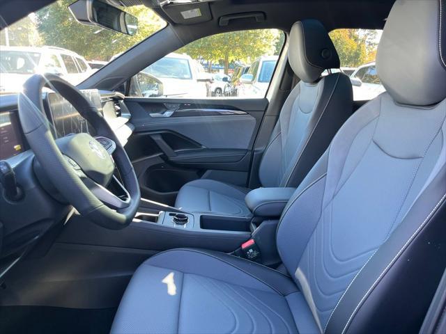 2026 Volkswagen Tiguan SE R-Line Black photo 2