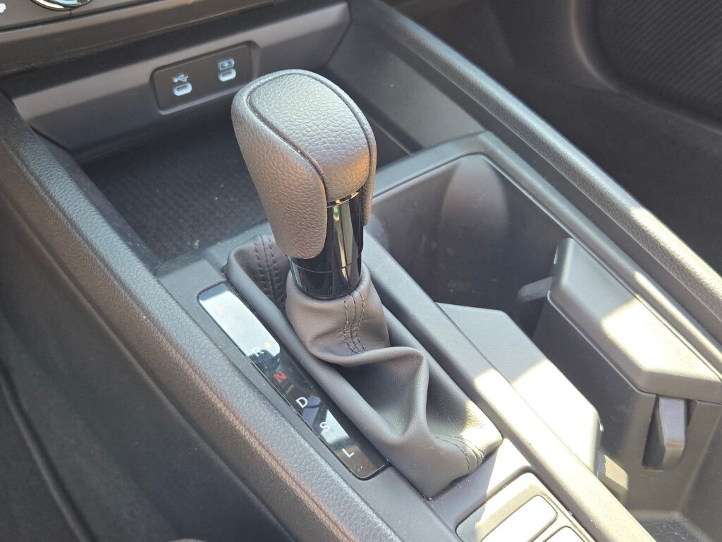 2025 Honda Accord SE photo 20
