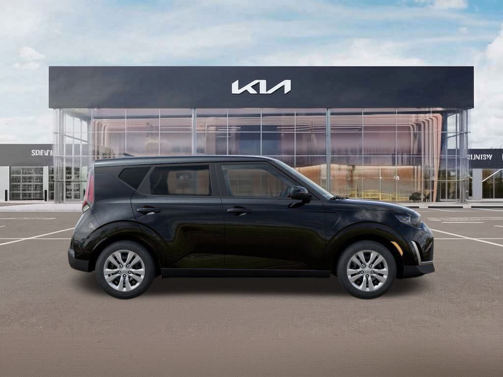 2025 Kia Soul LX photo 7