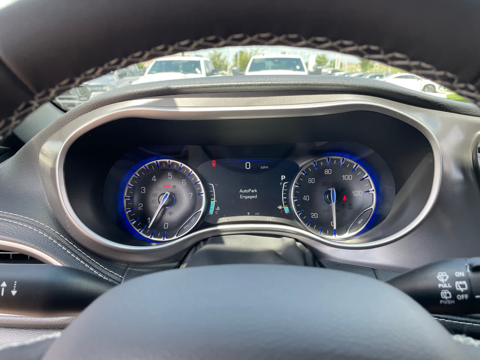 2026 Chrysler Pacifica photo 25